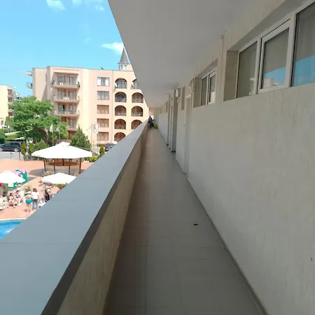 Сани Дэй 2 Sluneční pobřeží